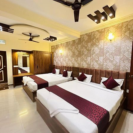 Hotel Boss Palace Mysore Eksteriør billede