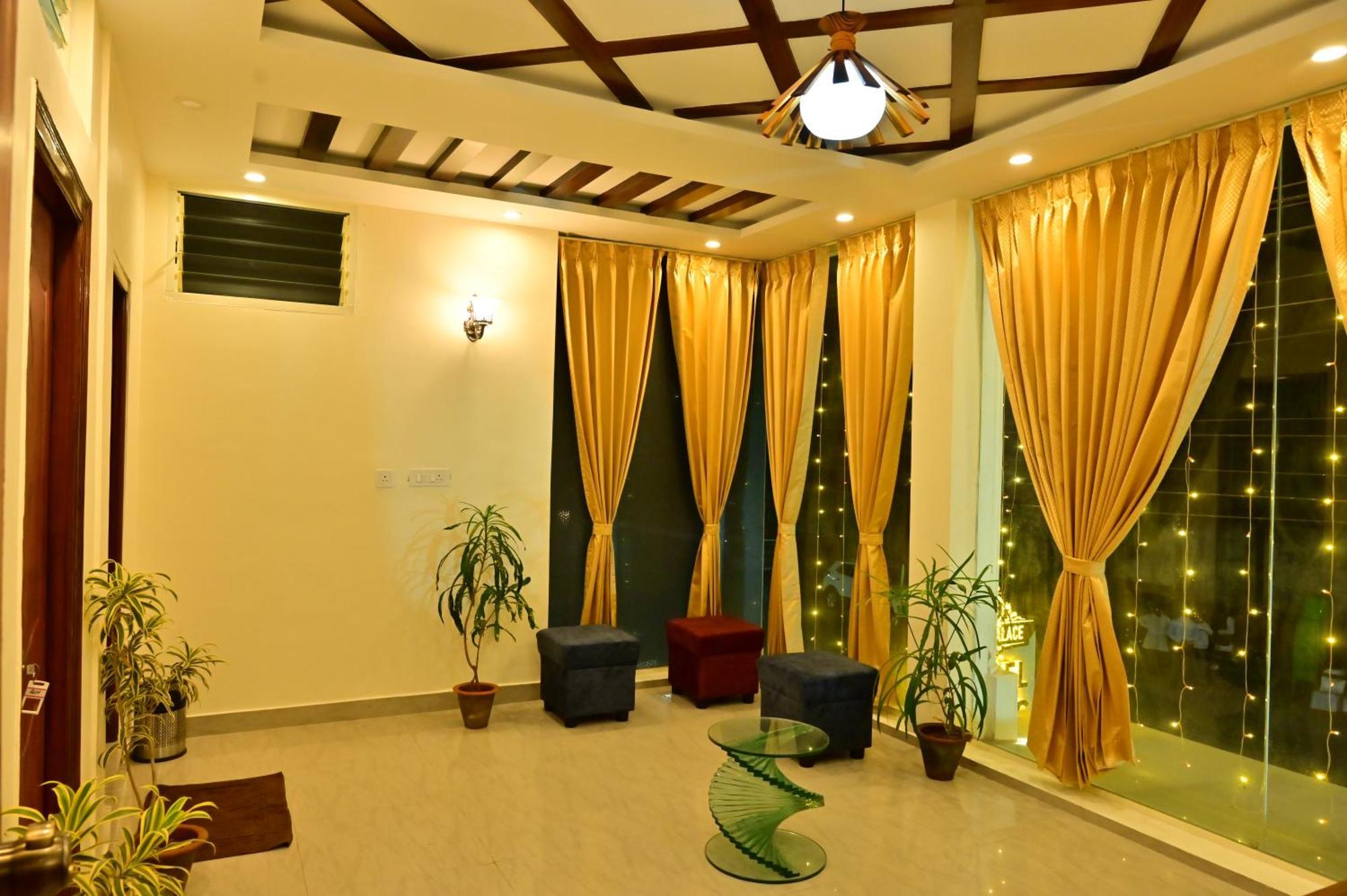 Hotel Boss Palace Mysore Eksteriør billede