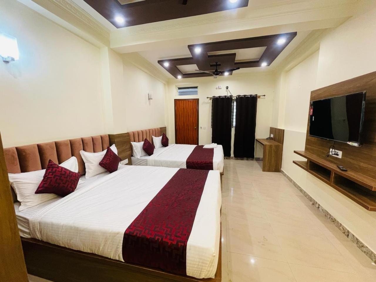 Hotel Boss Palace Mysore Eksteriør billede