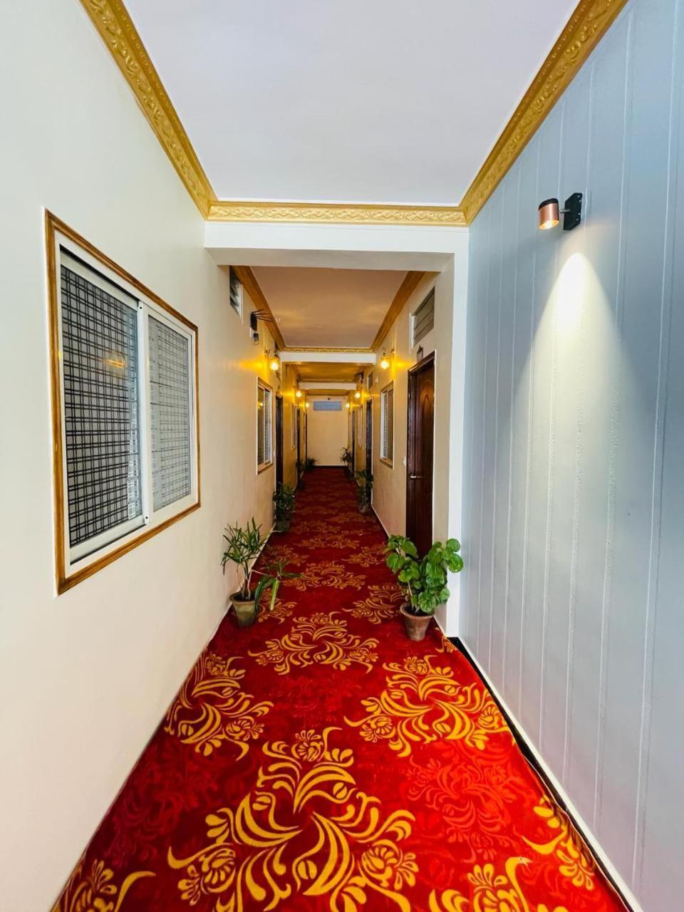 Hotel Boss Palace Mysore Eksteriør billede